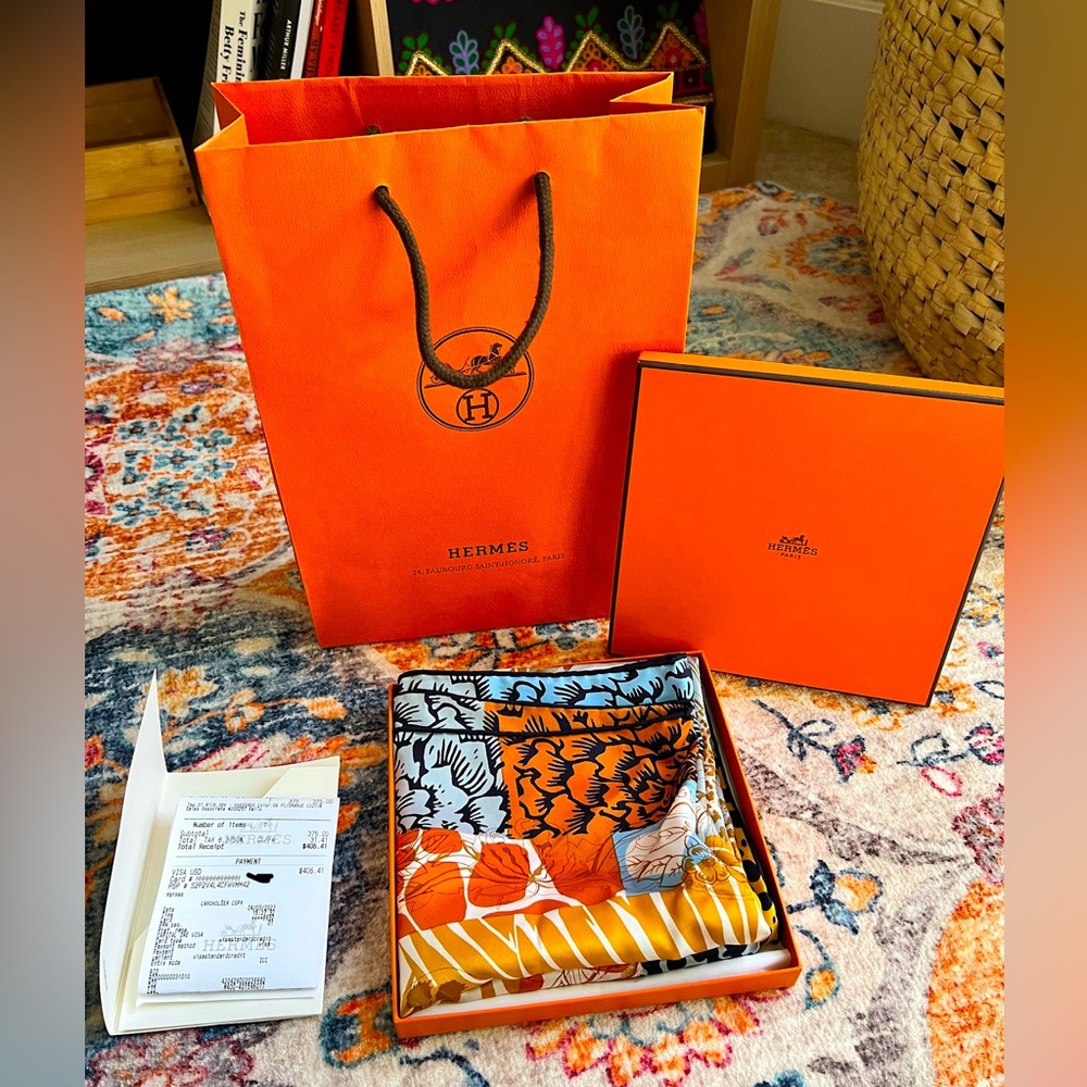 Authentic Hermes  Jungle Love silk scarf size 70